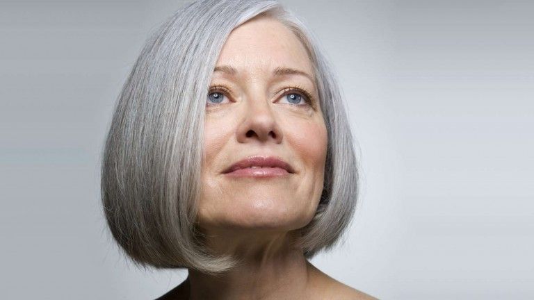 Short Hairstyles for Women Over 60 (New Guide)